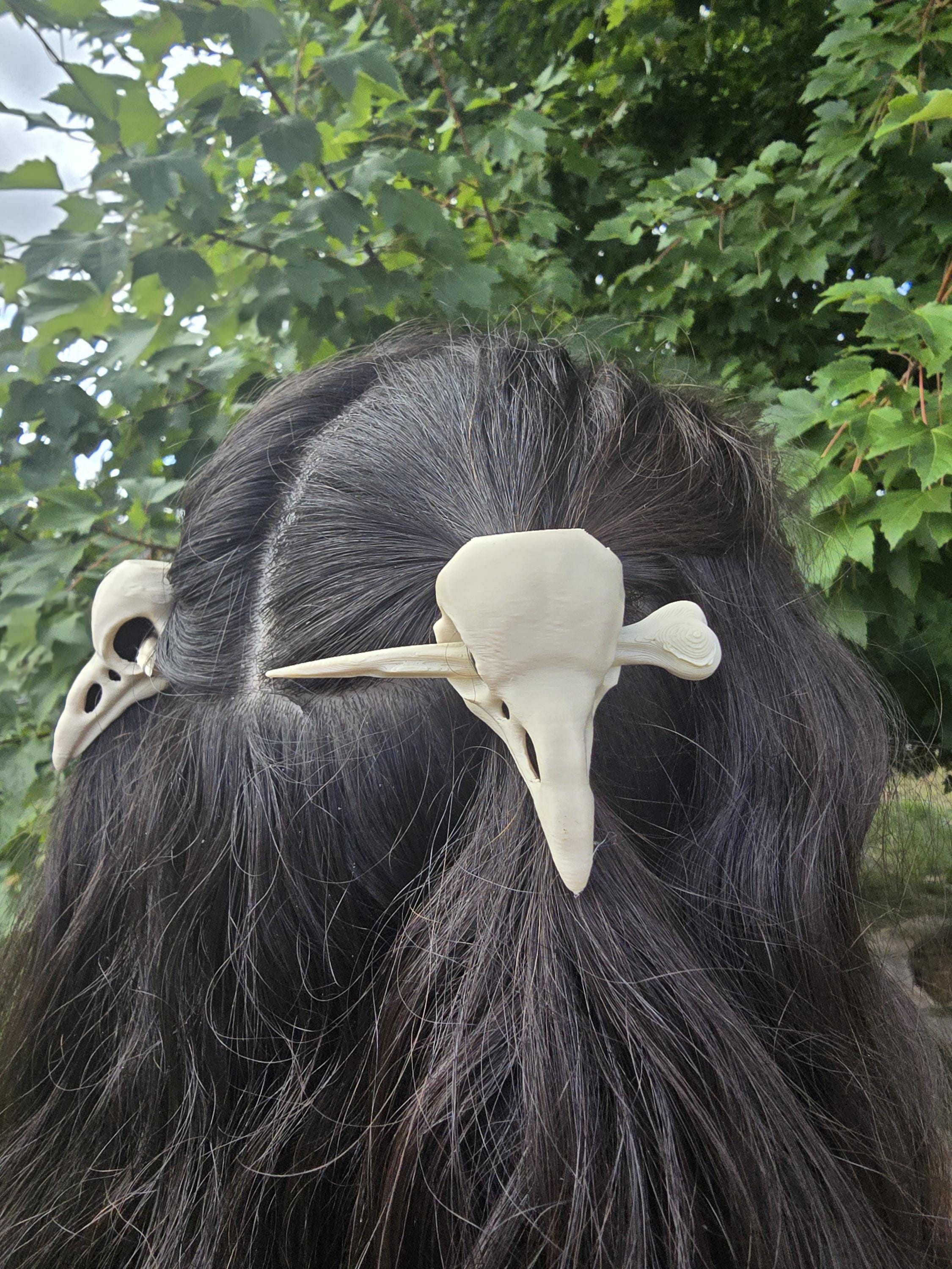 3D Printed Raven Skull Hair Pins: Gothic Fantasy Hair Accessories